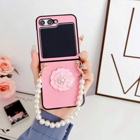 Luxury Camellia Pearl Bracel Shockproof Phone Case for Samsung Galaxy Z Flip 5/4/3 5G
