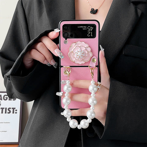 Luxury Camellia Pearl Bracel Shockproof Phone Case for Samsung Galaxy Z Flip 5/4/3 5G