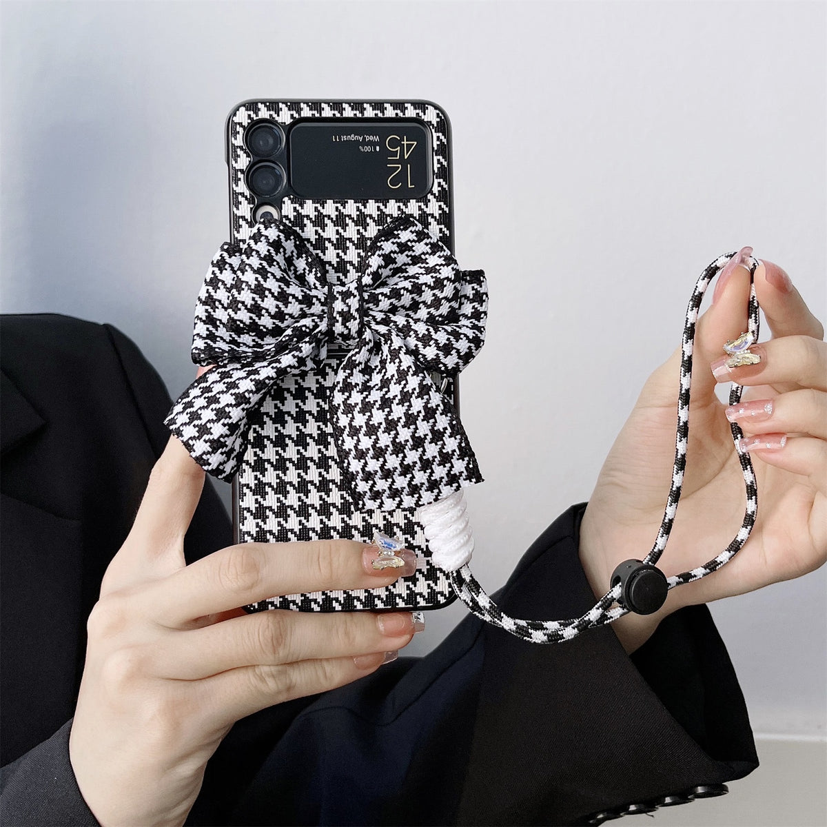Luxury 3D Bow Camellia Portable Bracelet Shockproof Case for Samsung Galaxy Z Flip 4 3 5G
